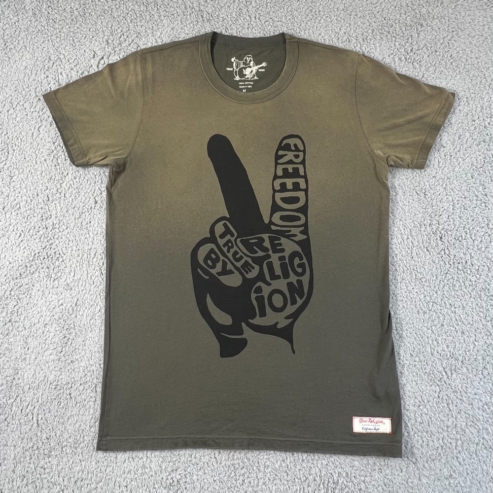 True Religion Graphic T-Shirt Peace Sign FREEDOM Olive‎ Green Men's Size M NWT